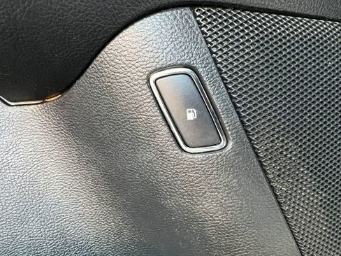 Used 2018 Ford Fusion SE w/ Equipment Group 602A FWD image 28