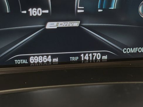 Used 2018 BMW 530e w/ M Sport Package 2 RWD image 8