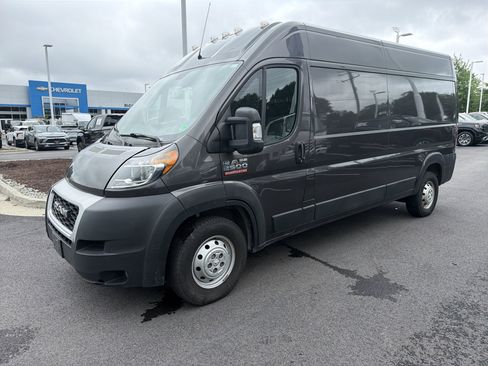 Used 2021 RAM ProMaster 2500 w/ Convenience Group FWD image 5
