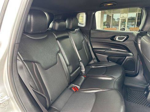 Certified 2025 Jeep Compass Trailhawk AWD/4WD image 37