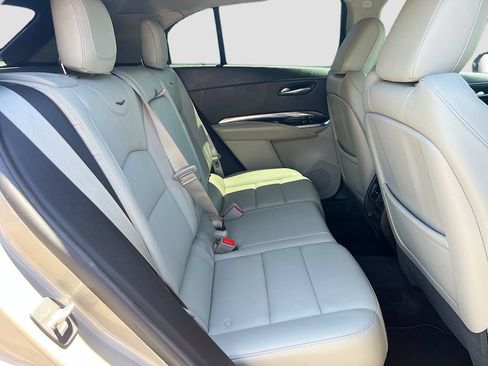 Used 2022 Cadillac XT4 Luxury w/ Cold Weather Package FWD image 26