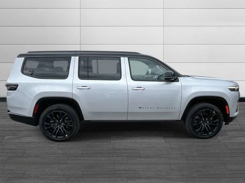 New 2026 Jeep Grand Wagoneer Summit w/ Premium Group III image 2