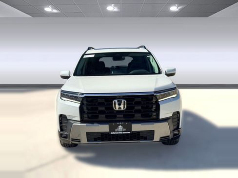 New 2026 Honda Pilot Touring image 6