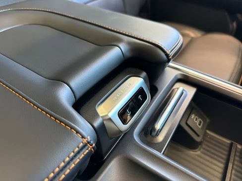 New 2026 Ford Expedition Tremor image 37