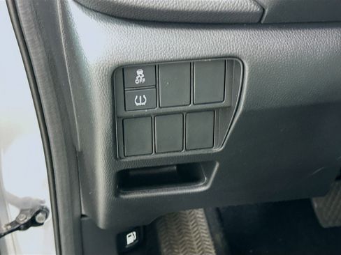 Used 2019 Honda CR-V LX image 16