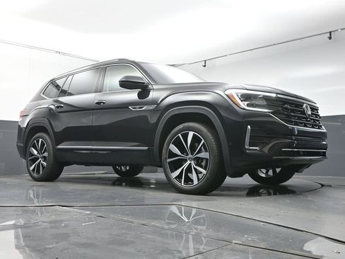 New 2025 Volkswagen Atlas SEL Premium R-Line image 41
