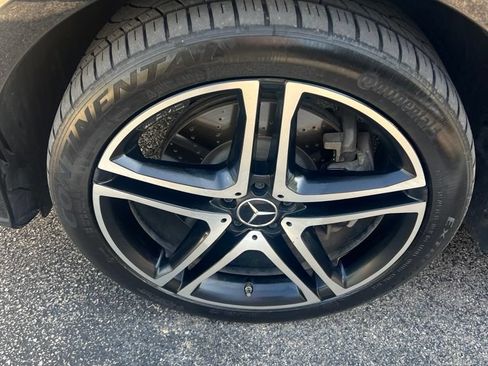 Used 2018 Mercedes-Benz GLE 43 AMG 4MATIC image 2
