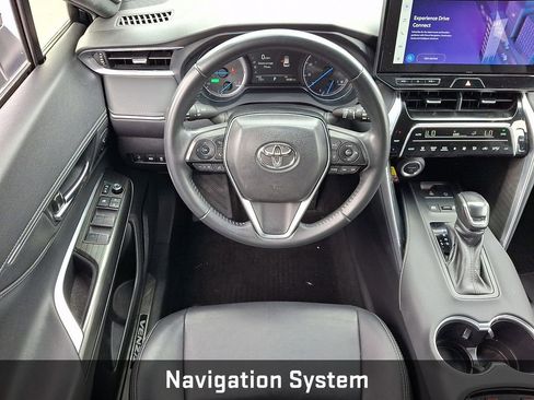 Used 2023 Toyota Venza XLE AWD/4WD image 11