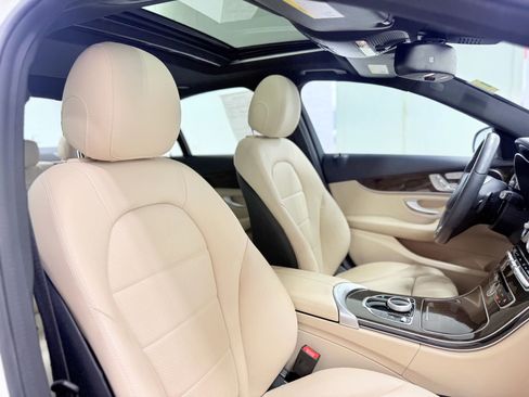 Used 2018 Mercedes-Benz C 300 Sedan w/ Premium Package image 28