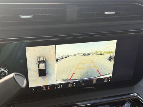 Used 2024 GMC Sierra 2500 AT4 w/ AT4 Premium Plus Package AWD/4WD image 22