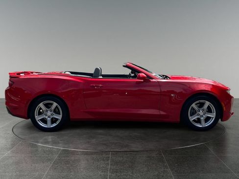 Used 2023 Chevrolet Camaro LT RWD image 10