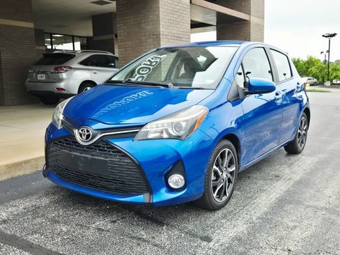 Used 2015 Toyota Yaris SE FWD image 3