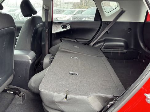 Used 2024 Kia Soul LX w/ Option Group 015 FWD image 26
