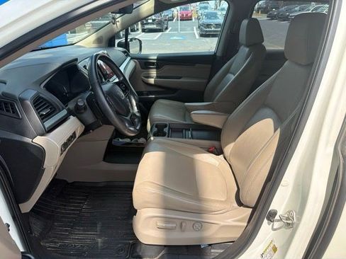 Used 2018 Honda Odyssey Touring image 11