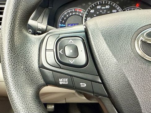 Used 2015 Toyota Camry LE FWD image 11