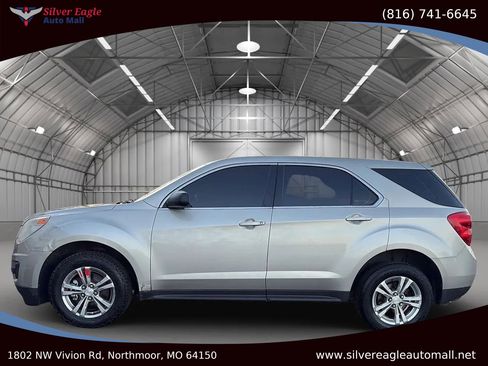 Used 2013 Chevrolet Equinox LS image 2