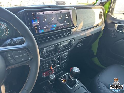 Used 2024 Jeep Wrangler Unlimited Sport AWD/4WD image 69