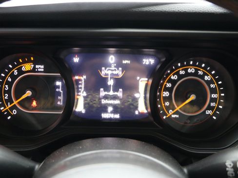 Used 2024 Jeep Wrangler Unlimited Sport AWD/4WD image 26