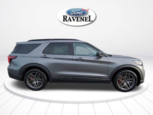 New 2026 Ford Explorer ST-Line w/ ST-Line Street Pack image 3