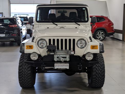 Used 2006 Jeep Wrangler Unlimited Rubicon AWD/4WD image 2