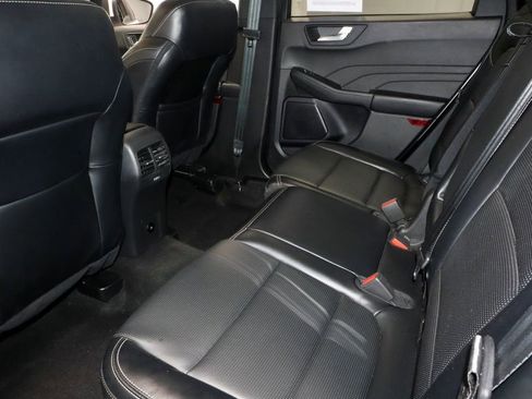 Certified 2024 Ford Escape Platinum AWD/4WD image 24