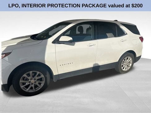 Used 2019 Chevrolet Equinox LT image 2