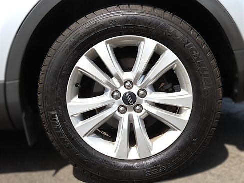 Used 2017 Lincoln MKX Premiere FWD image 36