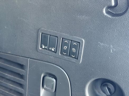 Used 2017 Chevrolet Tahoe LT image 9