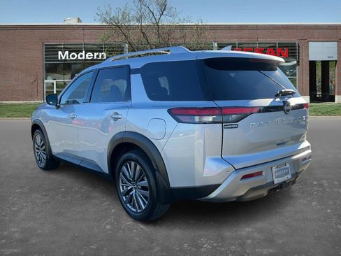 Certified 2024 Nissan Pathfinder SL w/ SL Premium Package image 2