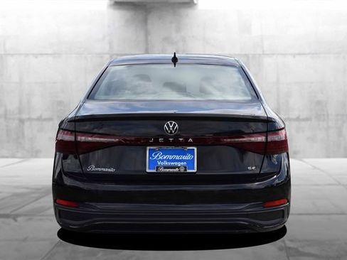 New 2026 Volkswagen Jetta SE FWD image 6