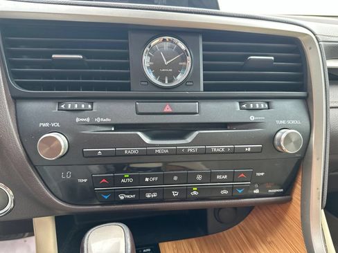 Used 2018 Lexus RX 350L AWD w/ Premium Package image 10