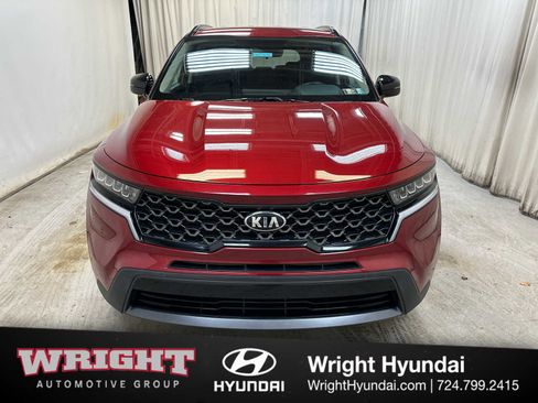 Used 2021 Kia Sorento S image 2