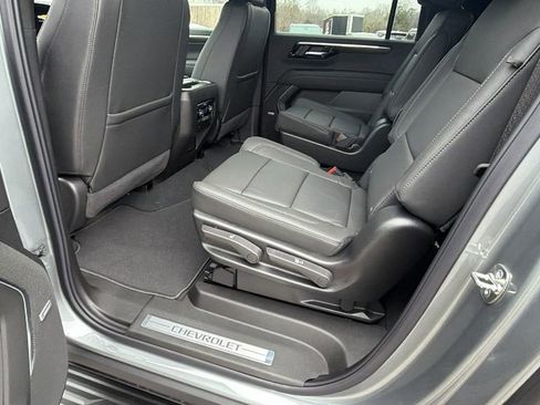 New 2026 Chevrolet Suburban LT w/ Comfort Package image 16