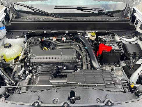 Used 2025 Ford Maverick Lobo image 18