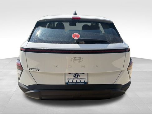 New 2026 Hyundai Kona SE FWD image 5