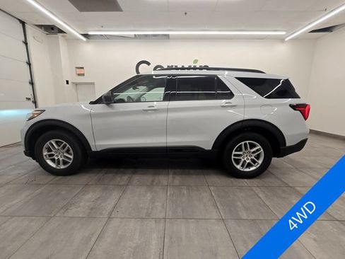 New 2026 Ford Explorer Active AWD/4WD image 2