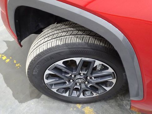 Used 2025 Toyota Tundra Limited image 38