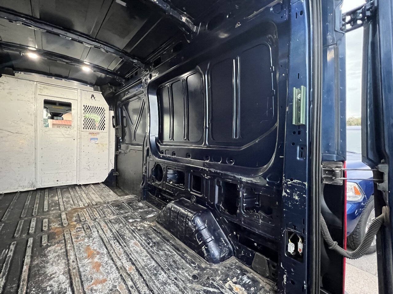 Used 2019 Ford Transit 250 148 Medium Roof RWD image 6