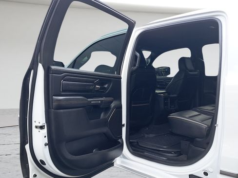 Used 2022 RAM 1500 Limited AWD/4WD image 11