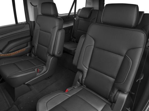 Used 2017 Chevrolet Suburban Premier AWD/4WD image 17