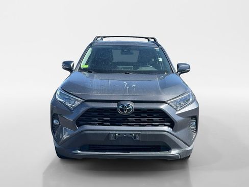 Used 2021 Toyota RAV4 XLE AWD/4WD image 9