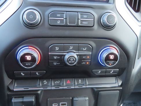 Used 2021 Chevrolet Silverado 1500 RST image 24