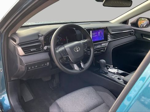 Used 2025 Toyota Camry LE FWD image 16