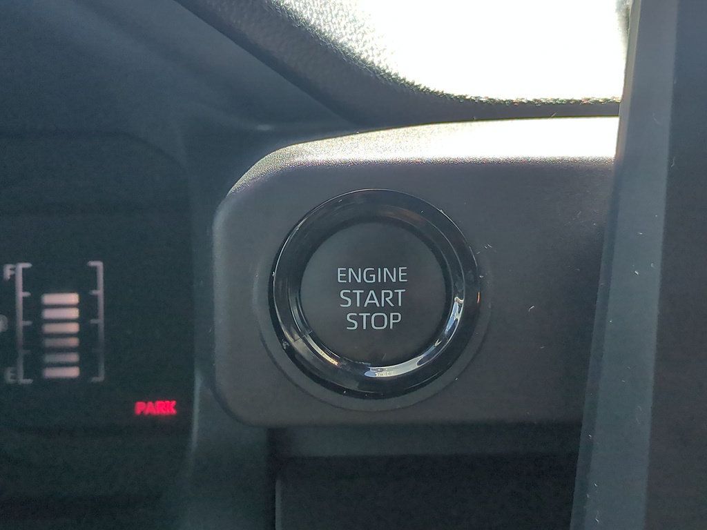 Certified 2024 Toyota Tacoma SR5 AWD/4WD image 26