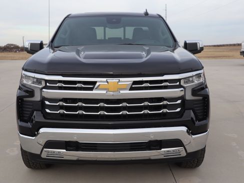 New 2026 Chevrolet Silverado 1500 LTZ image 2