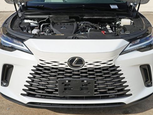 Used 2025 Lexus RX 350 Premium w/ Convenience Package FWD image 8