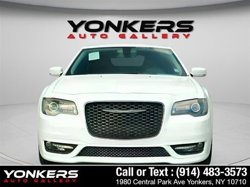 Used 2021 Chrysler 300 Touring L image 15