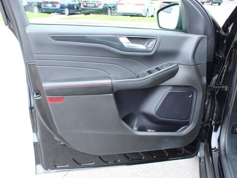 Used 2024 Ford Escape ST-Line w/ Tech Pack #1 AWD/4WD image 10