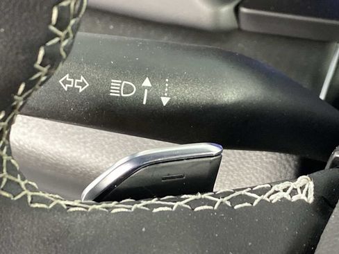 Used 2025 Jeep Grand Cherokee Altitude AWD/4WD image 17