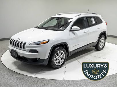 Used 2018 Jeep Cherokee Latitude w/ Safety Group